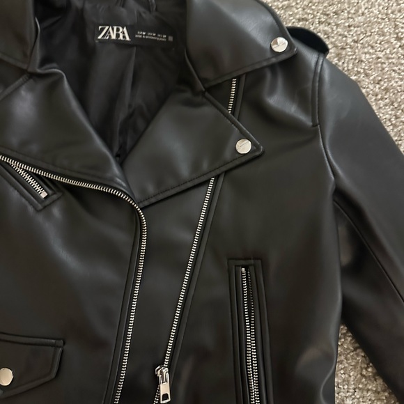 Zara Women's Black Leather Biker Jacket - Picture 3 of 5
